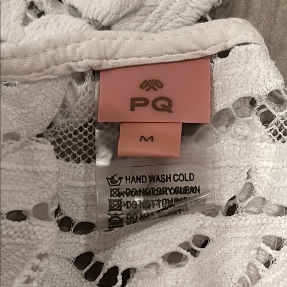 PQ Girls White Cover Up Size M - Picture 3 of 4